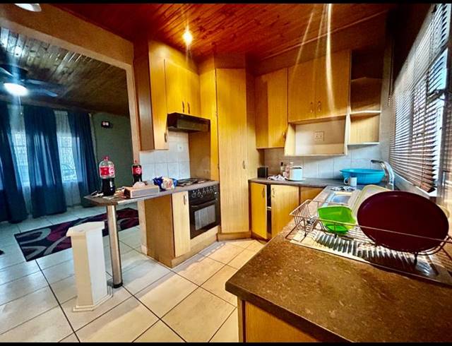 3 BEDROOM HOUSE FOR SALE IN VANDERBIJLPARK CW 6